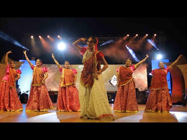 Shweta Mahara Mashup Dance Performance at #YUCA2023 with Ashu Bora Dance Group