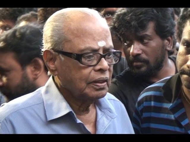 "I've never missed a single film of Balu Mahendra" - K Balachander - BW