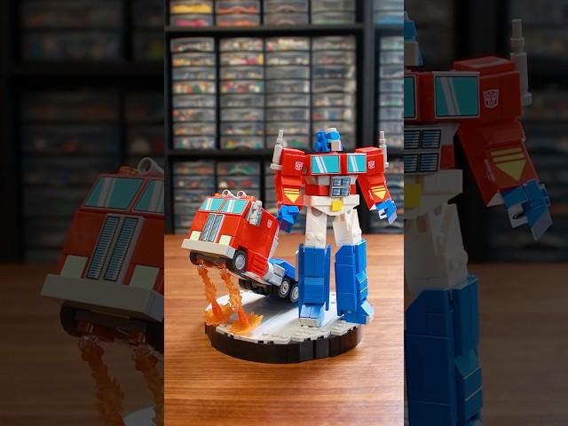 I made a LEGO G1 Optimus Prime #lego #moc #transformers #optimusprime