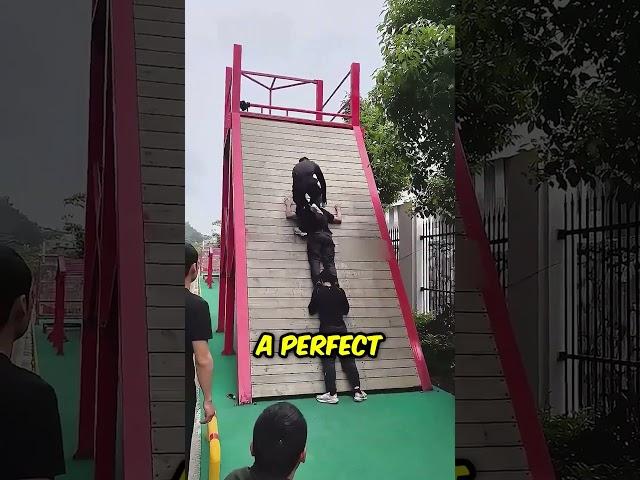 The best way to climb a giant wall in China 
