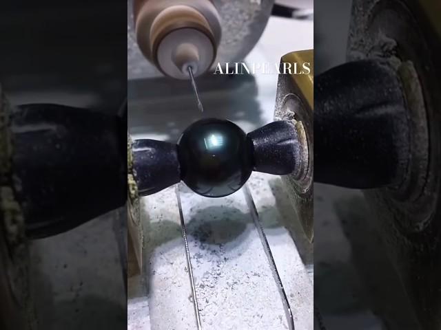 Tahitian pearls drilling a hole for pearl pendant#pearl #pearls #pearljewelry #shorts #pearlcrafts