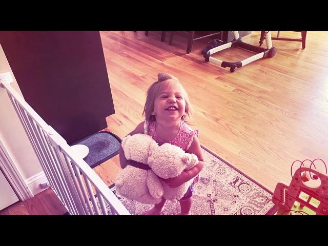 Uncle Joe and Aunti JuJu visiting Mia