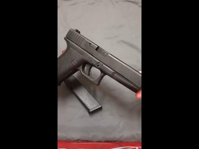 Glock 17 Gen 2 9mm Quick Look