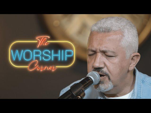 بيبو مشرقي | The Worship Corner