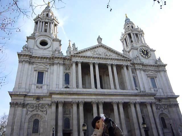 St Paul's Cathedral Bells - Sunday 8th February 2015 - Stedman Cinques clip 1