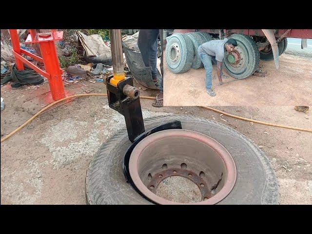 Truck tyre puncture / Easy tyre bead open / Tyre fitting