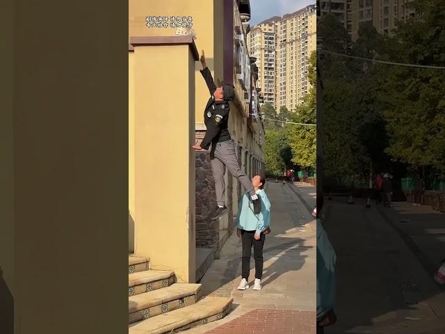 This Is A Heavy Security Guard. #still #funny #skate #parkour