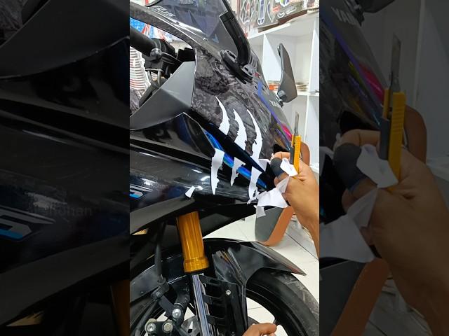 Khamchi Sticker install in Yamaha R15 V4 Black Colour Bike Modified #shorts #r15v4 #modified #bike