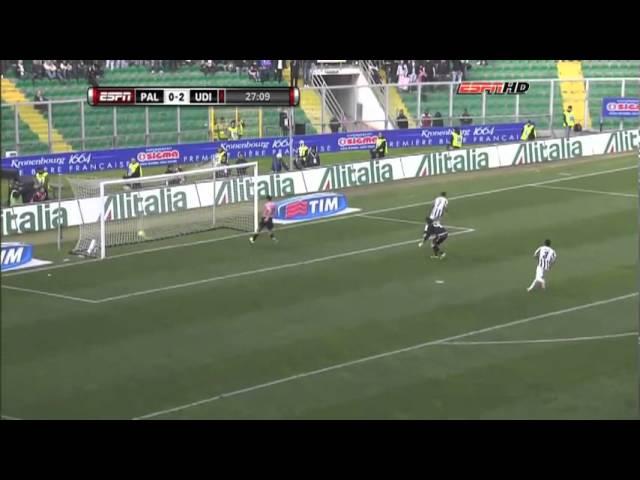 US Palermo vs. Udinese Calcio 0-7 Gol bicicleta de Alexis Sánchez (0-3)