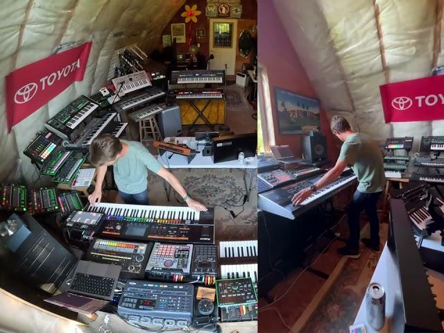 The Mighty Being - Live looping synths in the studio with Squarp Hapax