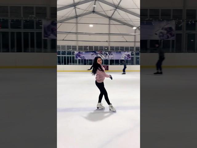  #iceskating #iceskater #figureskater #trending #figureskating #figureskatinglove