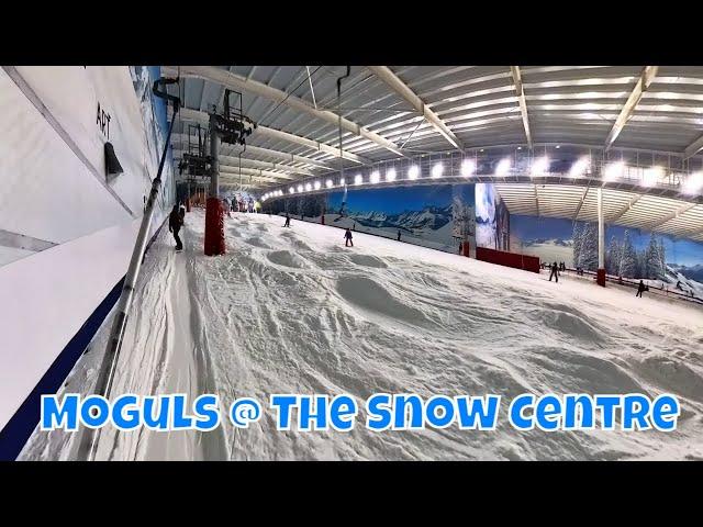 Moguls At The Snow Centre #snowboard  #indoorski  #learntosnowboard #alps #extremesport #skier #ice