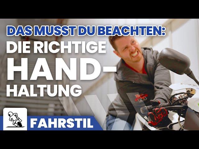 Halt dich NICHT an deinem Motorrad fest! Wie es richtig geht...