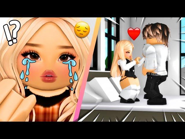 MY CRUSH GOT MY TWIN SISTER PREGNANT!! ROBLOX MOVIE (CoxoSparkle)