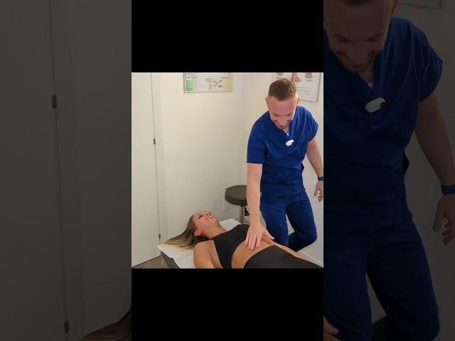 PAIN and POSTURE, The osteopath intervenes #osteopathy #asmrvideo #osteopatia