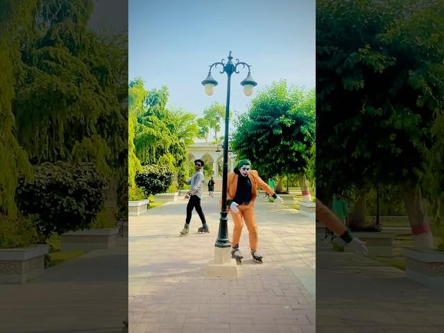 Multan ka popular joker TikToker with skater #multaniskater #skating #inlineskating #skatetricks
