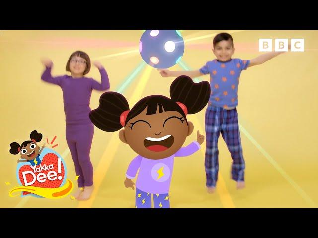 Back to School with Dee | 25+ Minutes | Yakka Dee!