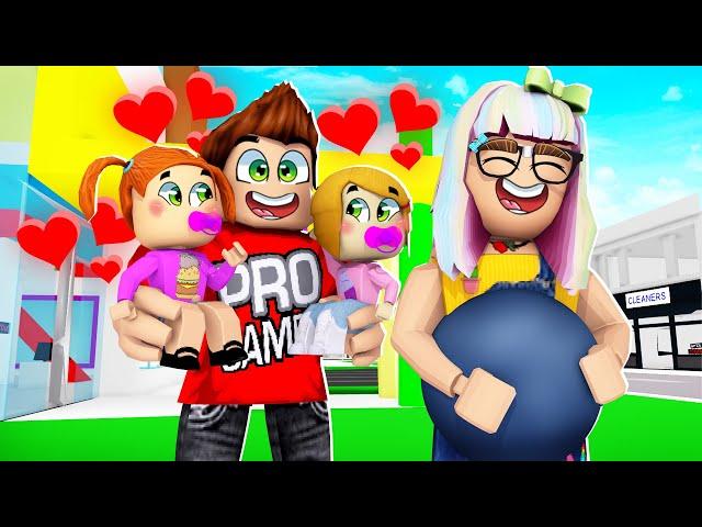 TEN Hours Of Happy Roblox Family!