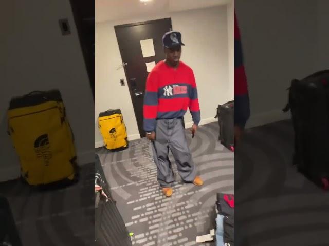 Lil Yachty Previews New Song on Tour!!!