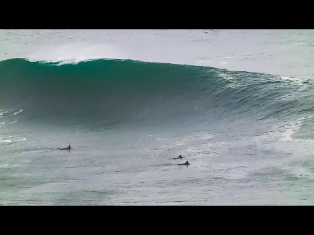 DOUBLE OVERHEAD CHRISTMAS SWELL AT BLACKS BEACH