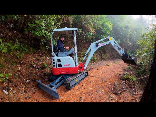 Buying a new Mini Excavator / Maintaining Forest Roads - Takeuchi TB217R