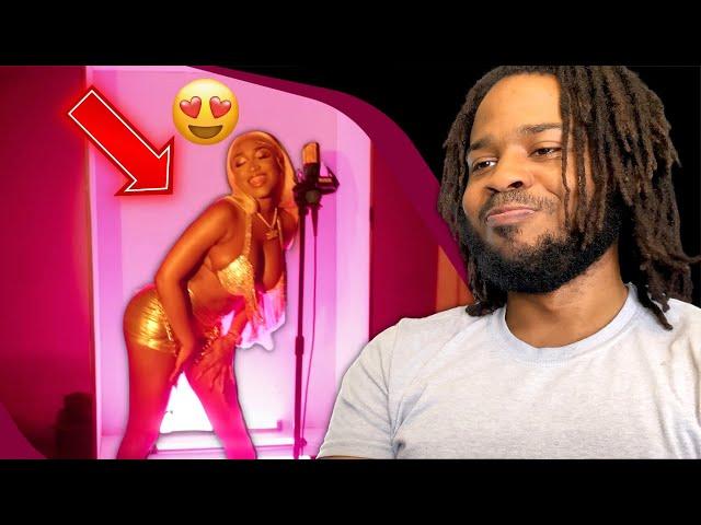 Heeyyyy Staallk | Stalk Ashley - TIGHTEST KITTY! (Performance Video) REACTION