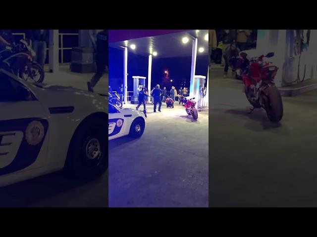 Police chasing a motorcycle ends with tears of happiness!