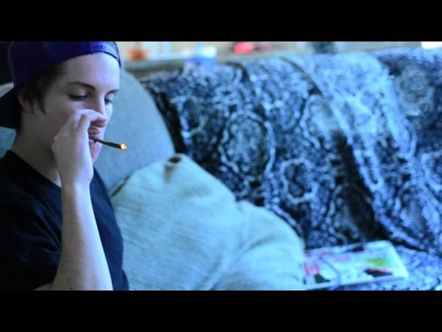 Low Gravity   Pass The Blunt | Music Video