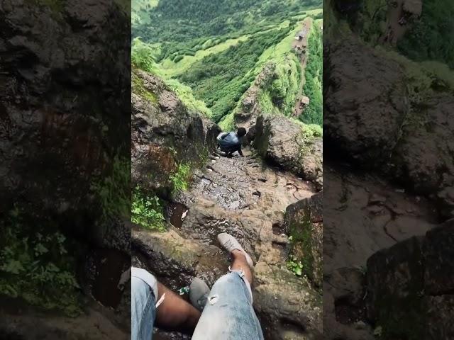 harihar fort trekking descending #hariharfort #trekking #harihargad #maharashtra