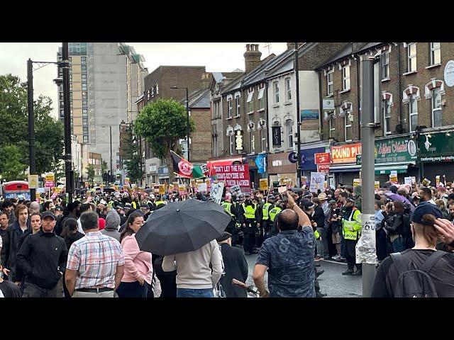  #LIVE#IRL Finchley Protests Impartial Coverage #LONDON 