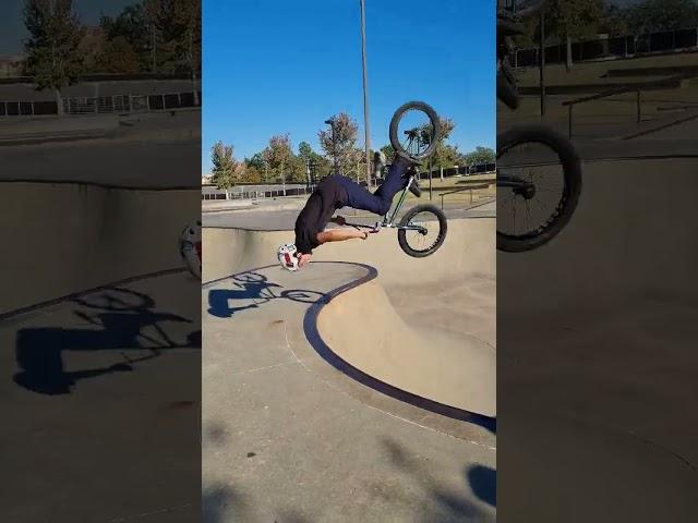 How did he ride away from that on a bmx #bmx #shorts #youtubeshorts #bmxlife #backflip