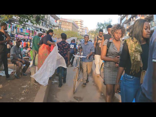 INSIDE THE STREETS OF AFRICA  UGANDA KAMPALA