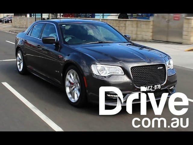 2015 Chrysler 300 SRT Review | Drive.com.au