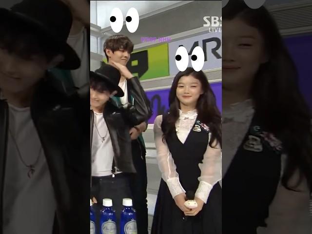 The Way The Girl Looked At Taehyung Immediately When He Slipped  #shorts #taehyung #bts