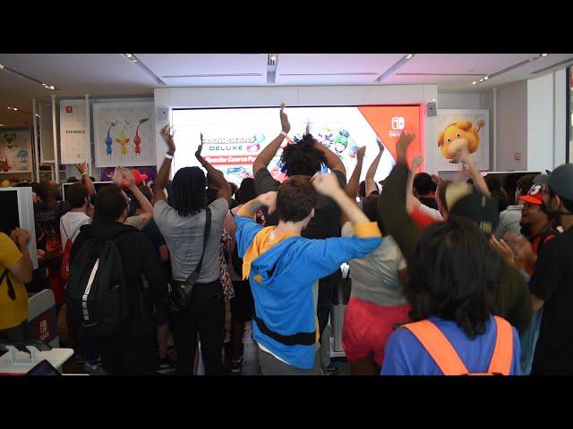 Diddy Kong and Funky Kong Reveal for Mario Kart 8 Deluxe Live Reactions at Nintendo NY