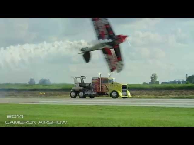 Amazing Airshow video - Cameron Airshow 2014 Jukin Media Verified (Original)