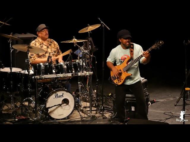 Dennis Chambers & Victor Wooten Budapest Getcloser Jazz Feszt. MOM kult. 2018. 11. 07.