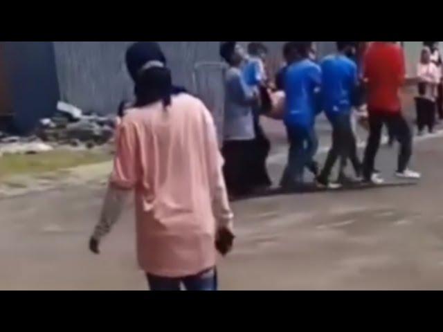 "Kesurupan Massal" Puluhan Karyawan Pabrik PT. JIMTECH Citeureup Jawa Barat