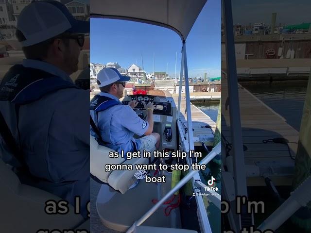 Docking How To: Stopping a Pontoon Boat