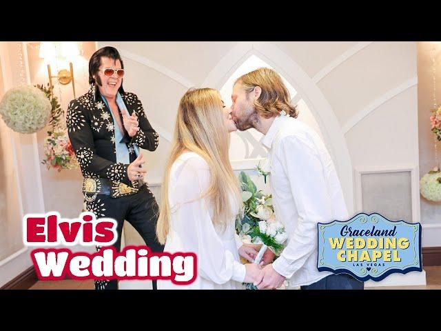 Tanja & Christian's Elvis Wedding in Las Vegas | Graceland Chapel