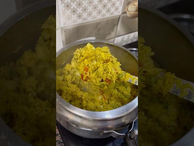 Green tahri #tahrirecipe #shorts #viralshort #trending #cooking #recipe #song #love #music #ytviral