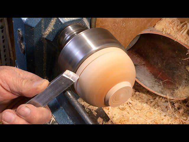 Richard Raffan on turning endgrain bowls