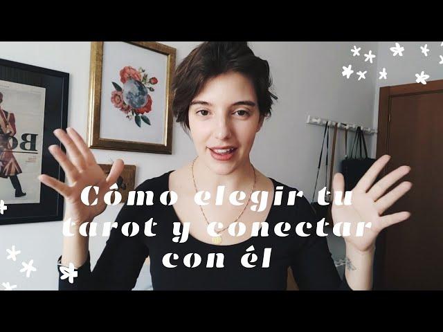 Cómo elegir un tarot y conectar con él (+ cómo limpiar tus cartas energéticamente) 