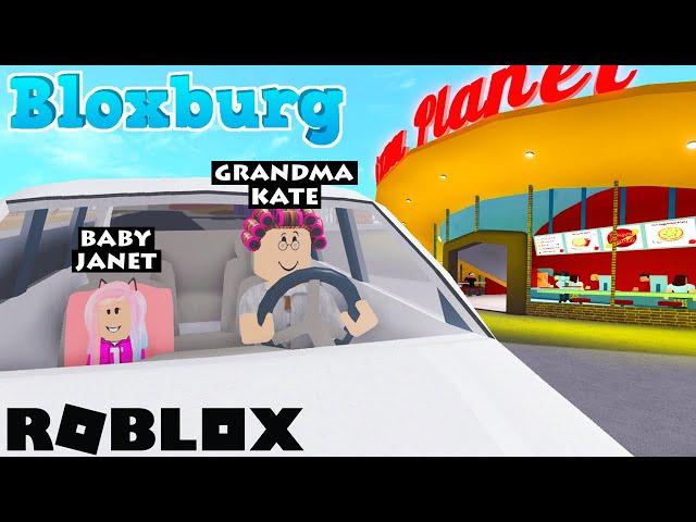 Baby's Day Out with Grandma! | Roblox Bloxburg Roleplay