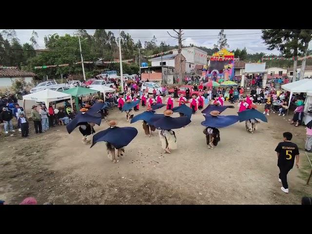 FOLKLOR AZUAYO (OTAVALO)