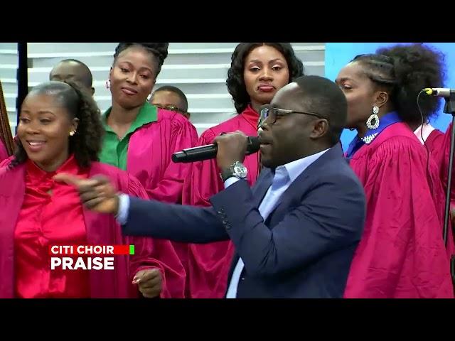 WHAT A PERFORMANCE! Frema Adunyame, Nathan Quao & Citi Choir blow us away with Fameye's 'Praise'