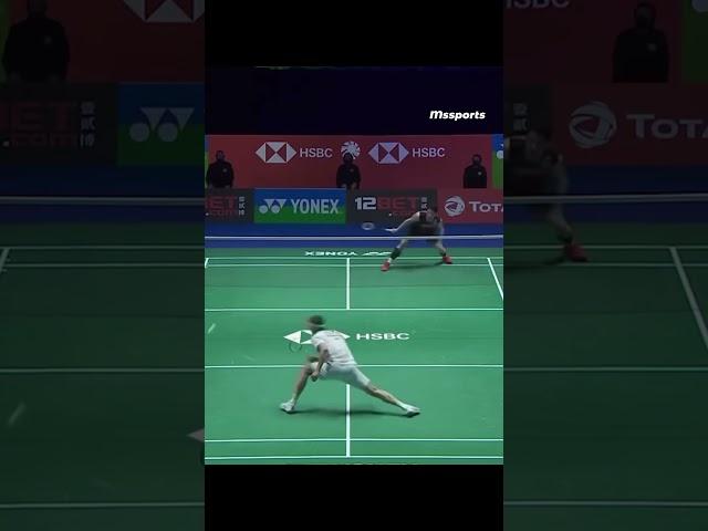 Who is the powerful smash player ? #badminton #leeziijia