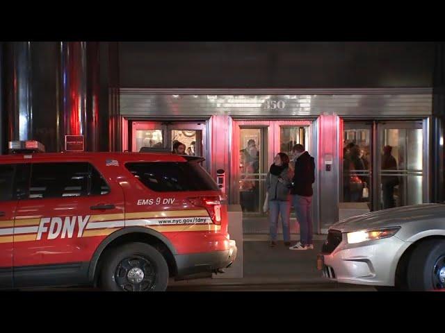 7 rescued from elevator stuck on Empire State Building