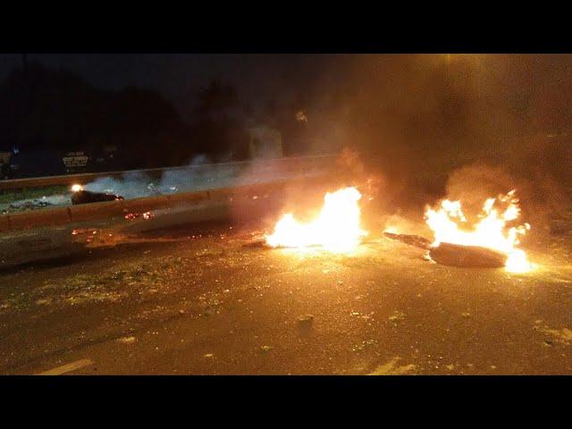 urgente 4h de madrugada manifestantes bloquearam Nr4 da cidade de Maputo