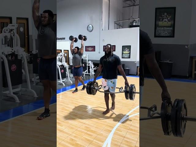 Loaded Carries for ATHLETES & Muscle Growth!! Reeves Trap Bar Carry and Overhead Carry NFL pros